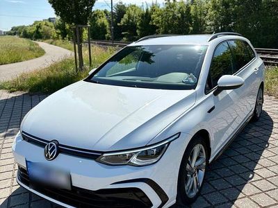 Gebraucht VW Golf VIII R-line 150 PS (110 kW) 2021 Weiß Kombi