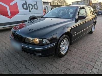 Second-hand BMW 523 170 CP (125 kW) 1999 Albastru Break