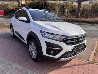 Gebraucht Dacia Sandero Comfort 91 PS (66 kW) 2022 Weiß Kleinwagen