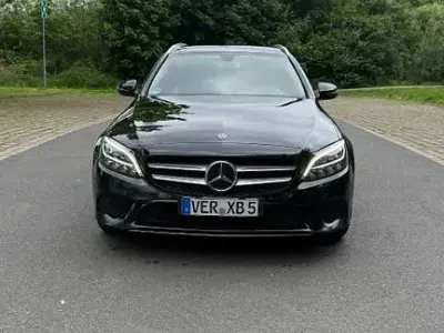 Gebraucht Mercedes C200 150 PS (110 kW) 2019 Schwarz Limousine