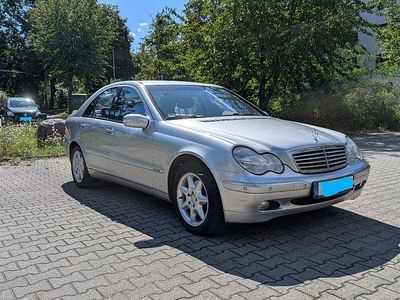 Mercedes C240