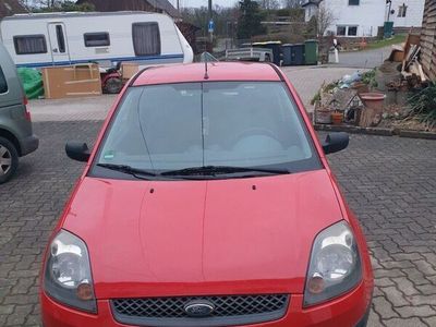 gebraucht Ford Fiesta BJ 2006, frischer Tüv mitte 23 inkl. neuer bremsen