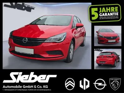 Gebraucht Opel Astra Selection 90 PS (66 kW) 2018 Rot Limousine