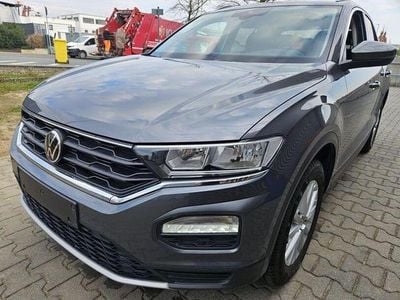 Second-hand VW T-Roc Style 110 CP (80 kW) 2022 Gri SUV
