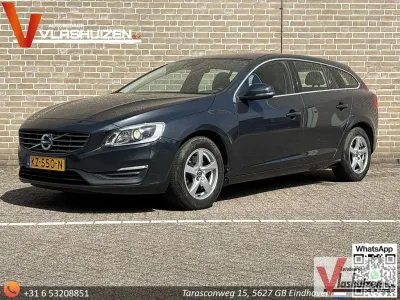 Gebraucht Volvo V60 120 PS (88 kW) 2017 Grau Kombi