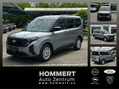 Neu Ford Tourneo Courier Titanium 125 PS (91 kW) 2026 Solarsilber Van / Kleinbus