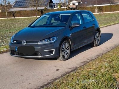 Grau Gebraucht 2020 VW Golf Limousine | 14.850 € (Guter Preis)