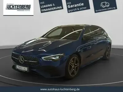 Gebraucht Mercedes CLA200 Shooting Brake AMG line 150 PS (110 kW) 2024 Blau Kombi