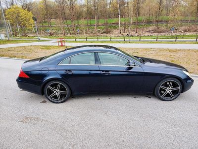 Usata Mercedes CLS350 272 CV (200 kW) 2005 Blu Berlina