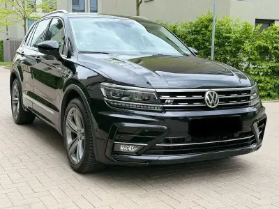 Gebraucht VW Tiguan Highline 150 PS (110 kW) 2020 Schwarz SUV