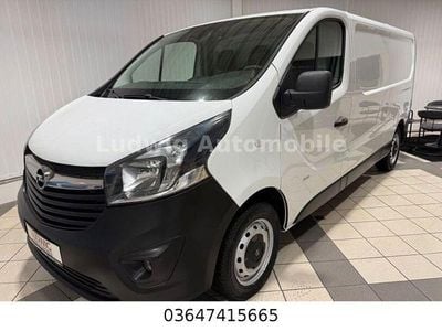 Gebraucht Opel Vivaro 120 PS (88 kW) 2015 Weiß Van / Kleinbus