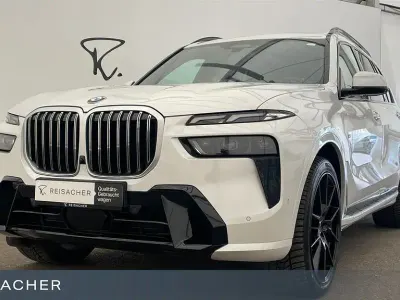 Gebraucht BMW X7 Comfort Edition 381 PS (280 kW) 2023 Mineralweiß metallic SUV