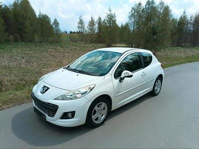 Gebraucht Peugeot 207 95 PS (69 kW) 2012 Weiß Kleinwagen