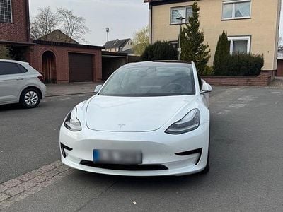 Gebraucht Tesla Model 3 Standard Range Plus 239 kW (325 PS) 2020 Weiß Limousine