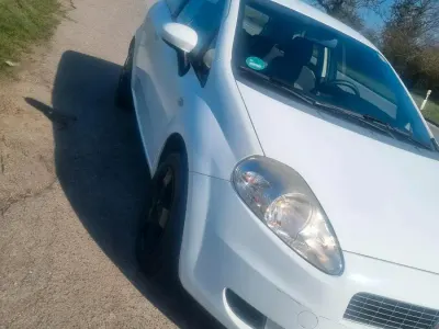Gebraucht Fiat Punto 80 PS (58 kW) 2008 Weiß Kleinwagen