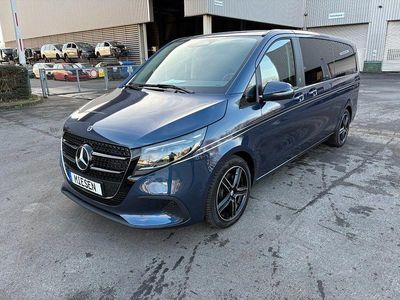 Blau Neu 2025 Mercedes V250 Style Van / Kleinbus | 113.050 €