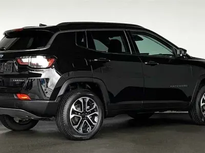 Usado Jeep Compass Limited 190 HP (139 kW) 2022 Preto SUV
