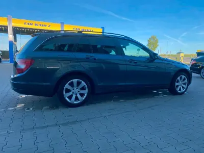 Brugt Mercedes 220 136 HK (100 kW) 2008 Sølv Stationcar