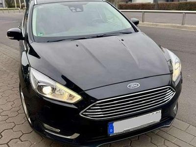 Używany Ford Focus Titanium 120 KM (88 kW) 2015 Czarny Kombi