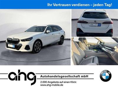 Gebraucht BMW 520 Performance 197 PS (144 kW) 2025 Alpinweiß uni Kombi
