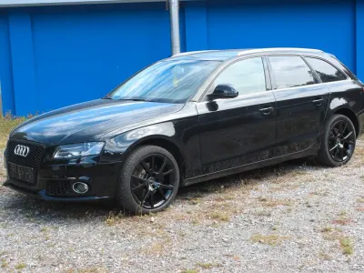 Gebraucht Audi A4 Attraction 160 PS (117 kW) 2009 Schwarz Kombi