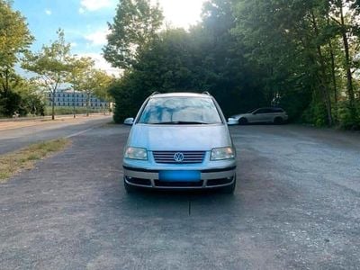 Second-hand VW Sharan 115 CP (84 kW) 2005 Monovolum