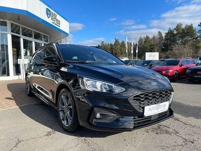 Iridiumschwarz metallic/schwa Gebraucht 2019 Ford Focus ST-Line Kombi | 19.490 € (Fairer Preis)