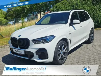 Gebraucht BMW X5 M M Sport 394 PS (289 kW) 2023 Alpinweiss SUV