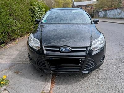 Usata Ford Focus Trend 125 CV (91 kW) 2013 Nero Station wagon