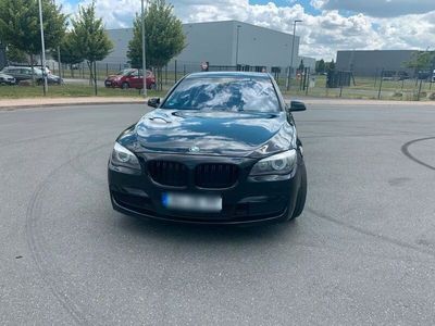 BMW 740