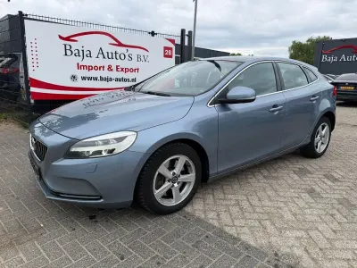 Gebraucht Volvo V40 Summum 120 PS (88 kW) 2017 Blau Limousine