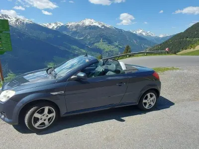 Gebraucht Opel Tigra 90 PS (66 kW) 2008 Blau Cabrio