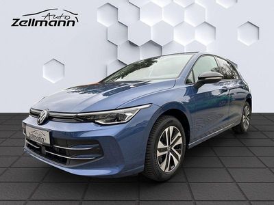 Hellblau Gebraucht 2025 VW Golf Limousine | 32.980 € (Teuer)