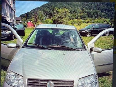 Silber Gebraucht 2004 Fiat Punto Kleinwagen | 2.450 € (Teuer)