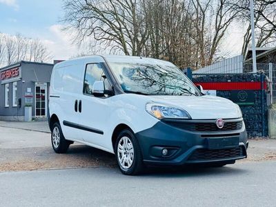 Weiß Gebraucht 2016 Fiat Doblò Van / Kleinbus | 3.600 € (Fairer Preis)