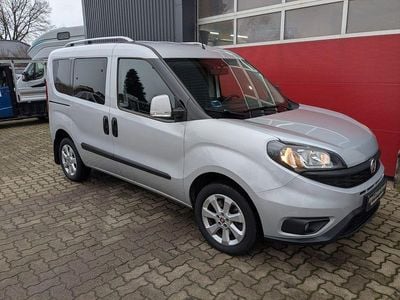Grau Gebraucht 2019 Fiat Doblò Easy Van / Kleinbus | 11.499 € (Fairer Preis)