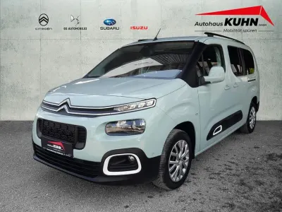 Gebraucht Citroën Berlingo Shine 131 PS (96 kW) 2020 Grün Van / Kleinbus
