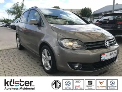Gebraucht VW Golf Plus Cross Comfortline 105 PS (77 kW) 2010 Braun Van / Kleinbus