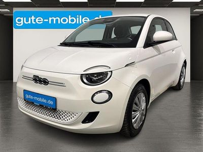 Begagnad Fiat 500e Icon 86 kW (118 HK) 2023 Vit Sedan