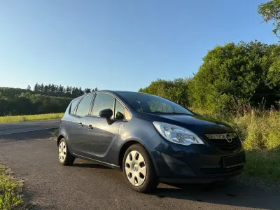 Gebraucht Opel Meriva Innovation 101 PS (74 kW) 2012 Blau Van / Kleinbus