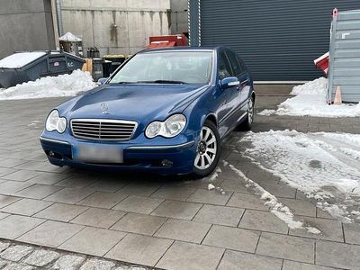 Gebraucht Mercedes C220 146 PS (107 kW) 2005 Blau Limousine