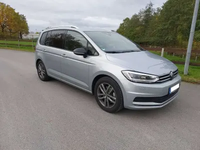 Gebraucht VW Touran Goal 150 PS (110 kW) 2024 Silber Van / Kleinbus