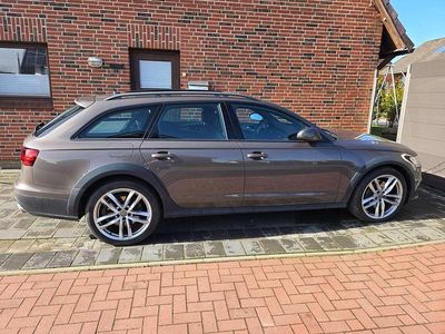Gebraucht Audi A6 Allroad Business 320 PS (235 kW) 2017 Braun Kombi