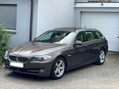 Usata BMW 525 Sport Line 204 CV (150 kW) 2010 Marrone Station wagon