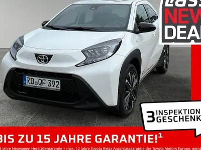 Gebraucht Toyota Aygo X Business Edition 72 PS (52 kW) 2025 Weiß SUV