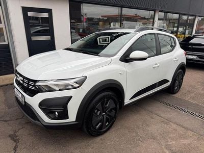 Gebraucht Dacia Sandero Expression 91 PS (66 kW) 2024 Arktis weiß Limousine