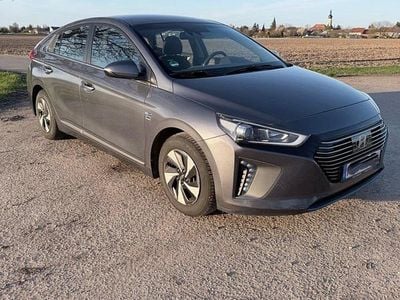 Gebraucht Hyundai Ioniq Style 105 PS (77 kW) 2019 Grau Kleinwagen