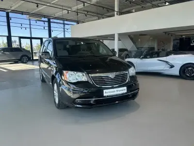 Gebraucht Lancia Voyager Gold 163 PS (119 kW) 2012 Schwarz Van / Kleinbus