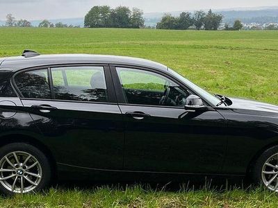 Gebraucht BMW 114 102 PS (75 kW) 2014 Schwarz Kleinwagen