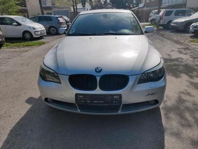 BMW 523